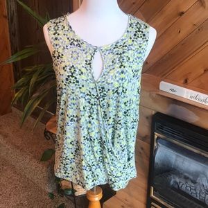 Cabi printed Sleeveless Crossover Tee blue yellow